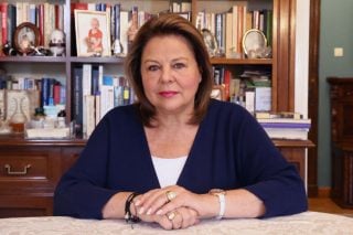 louka katseli